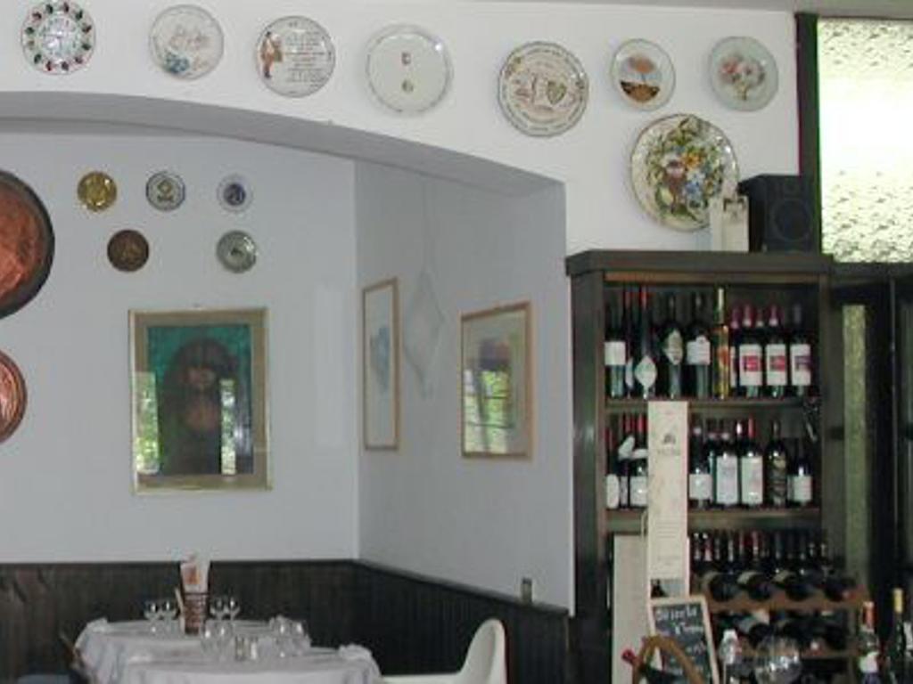 Hotel Ristorante Sassi Rossi Taceno Kültér fotó